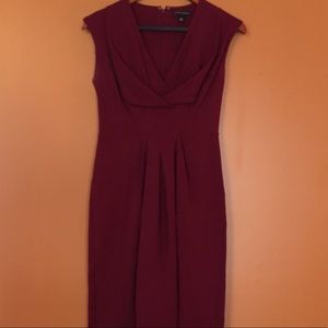 Chic Banana Republic burgundy ponte dress